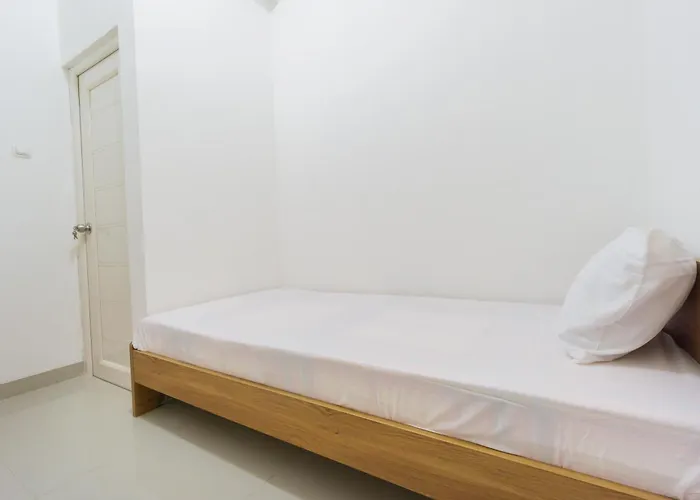 Budget Single Room